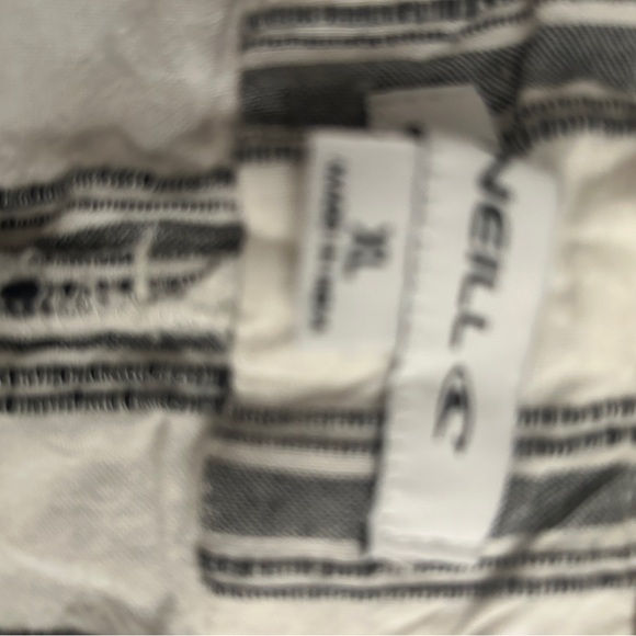 O'Neill Black and White Striped Pants size xl - Picture 3 of 5